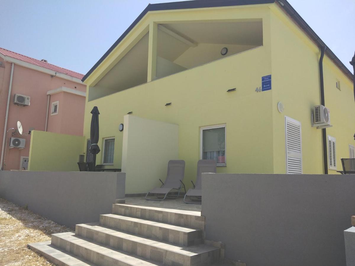 Apartmani Verica Karlobag Exterior foto